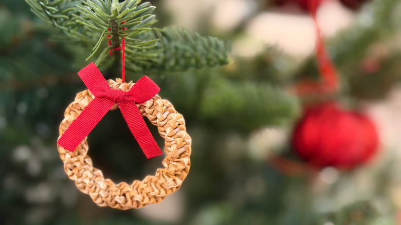 IKEA wreath ornament on Christmas tree