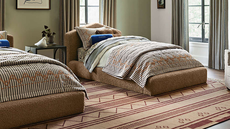 Tucker Brown Sherpa Kids Twin Bed in green room