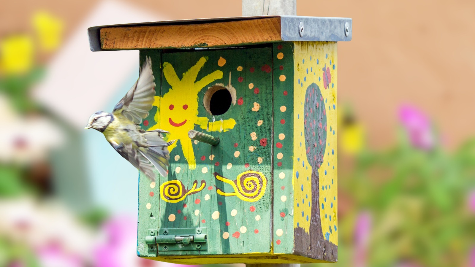 12 Unique Wooden Homes For Your Garden That The Birds Will Flock To