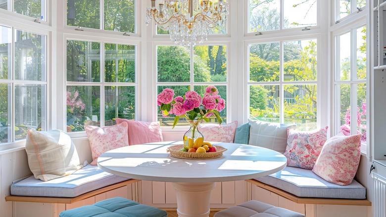 A kitchen breakfast nook.