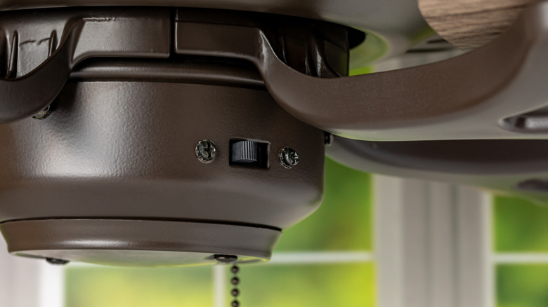 Direction switch on ceiling fan