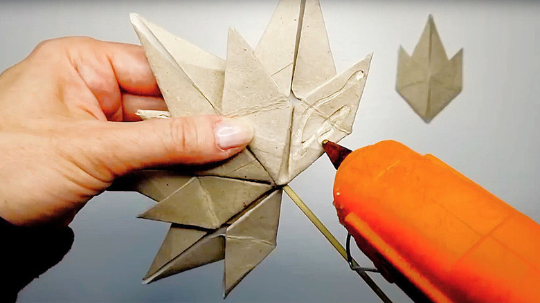 DIY tutorial using hot glue to make paper fall leaves