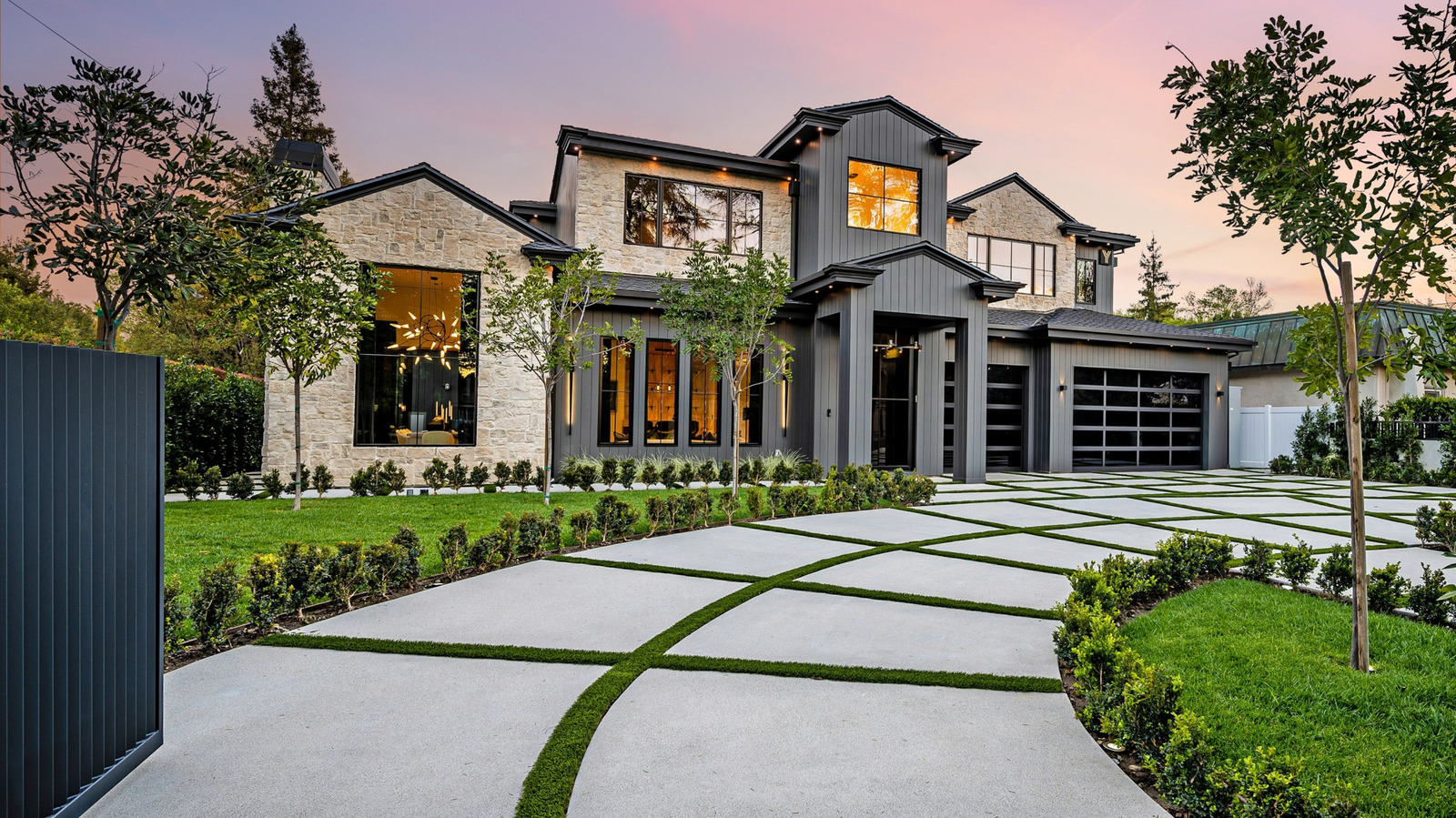 13 Driveway Border Ideas To Boost Curb Appeal