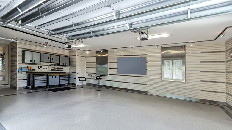 slatwall installed in garage