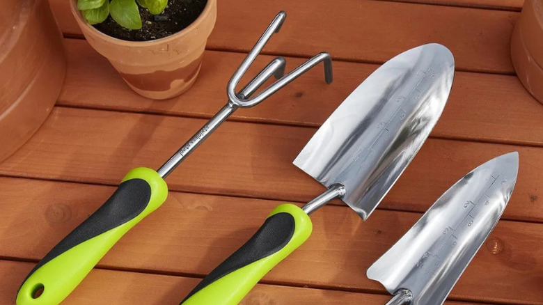 Close-up of One Stop Gardens 3-Piece Garden Tool Set