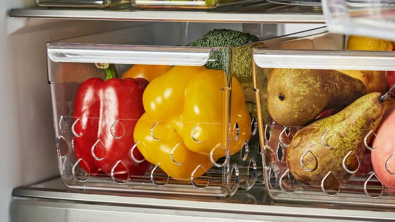 KLIPPKAKTUS Storage basket filled with fruits and vegetables