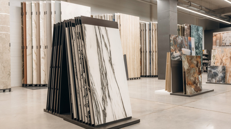 Large room with a variety of marble slabs lined up