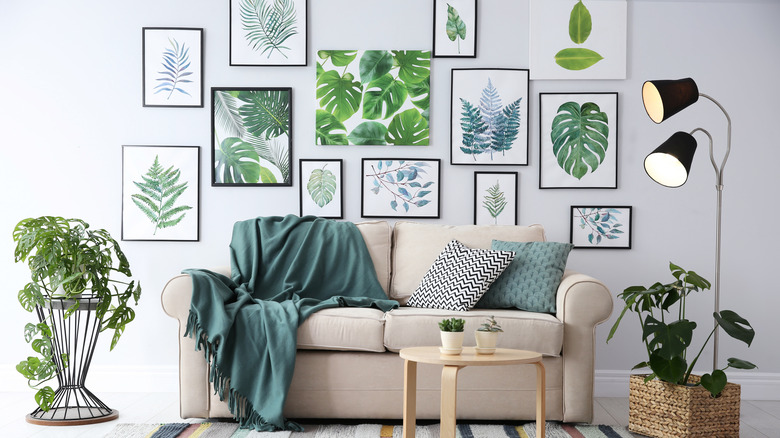 gallery wall