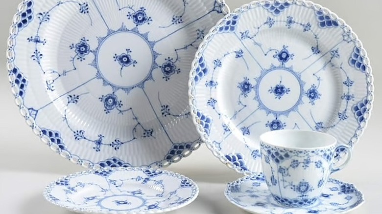 Royal Copenhagen Blue Fluted Full Lace