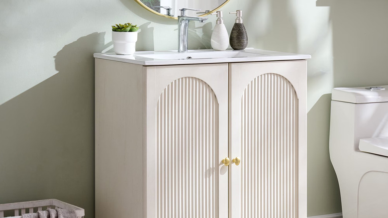 SinCiDo's 30-inch Bathroom Vanity with Sink in a bathroom setting