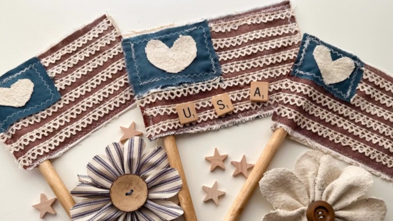 Small DIY American Flags
