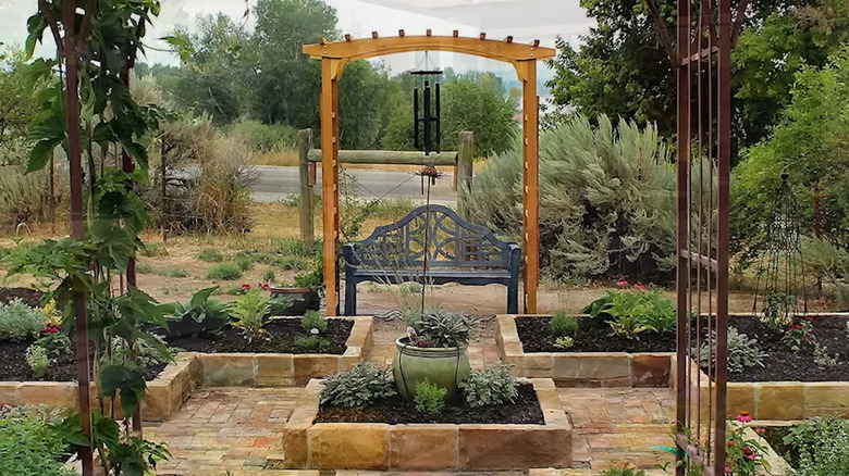 square shaped rock planters in an overall square design