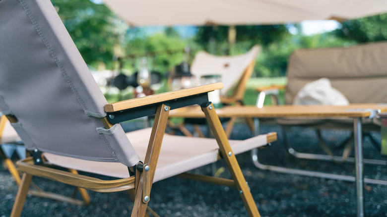 Folding outdoor chair
