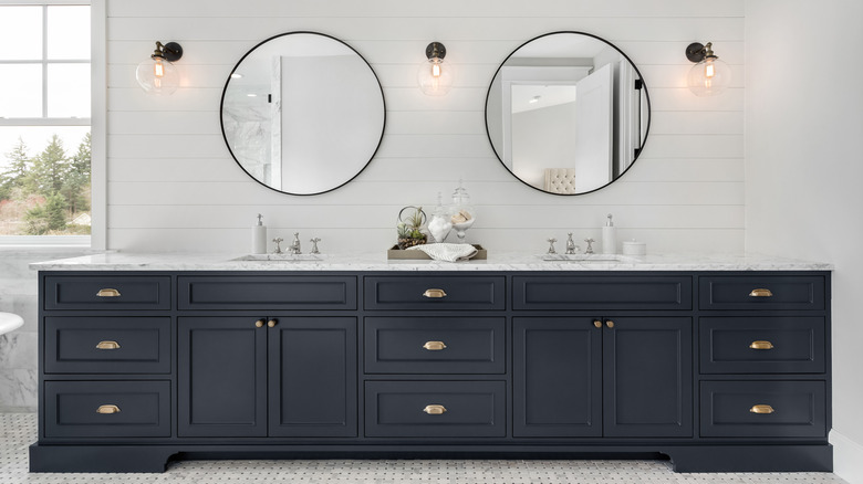 luxurious vanity 