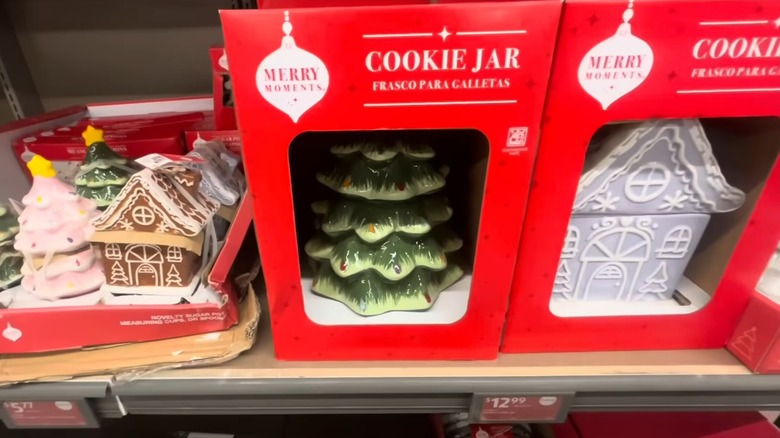 A product photo of Aldi's Christmas tree-shaped cookie jar