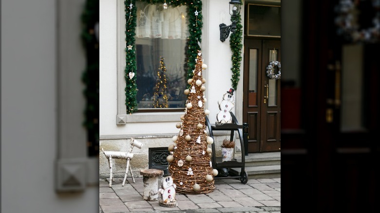 Twine Christmas tree