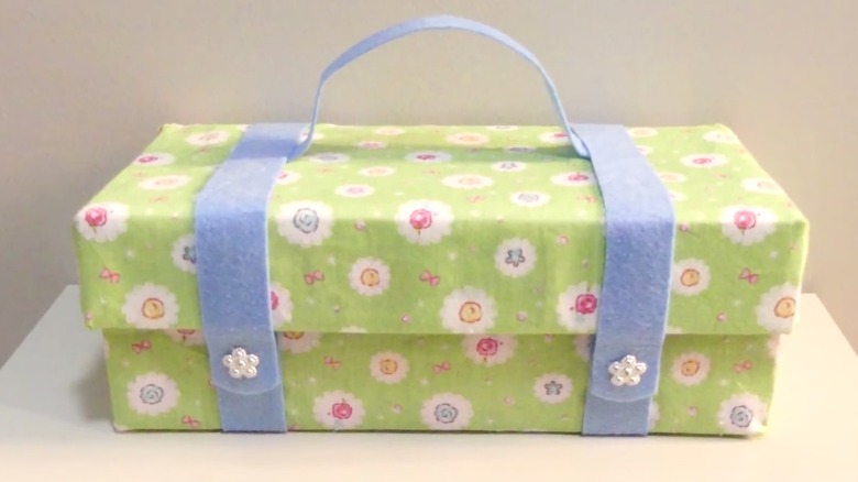 shoe box turned into small makeup chest