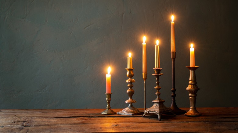 candlesticks