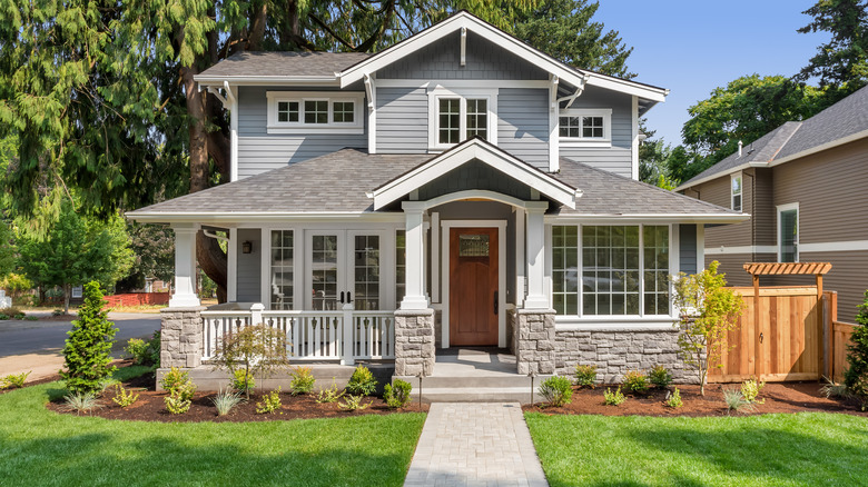 front lawn house