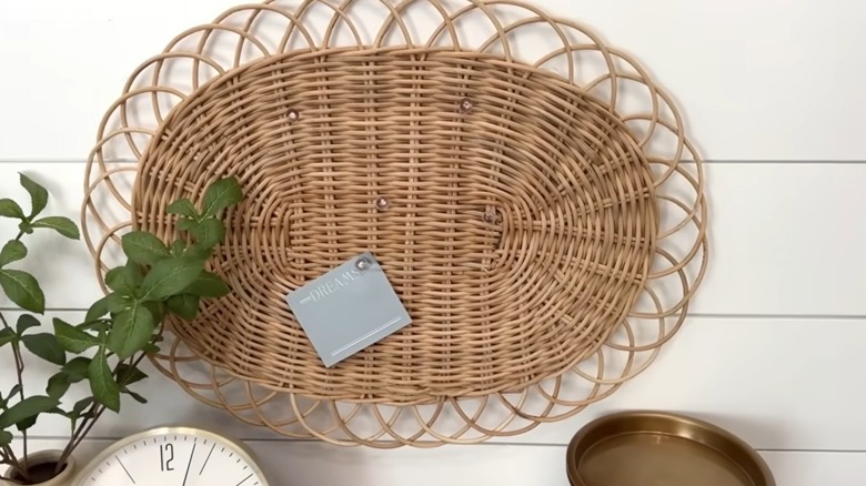 VARGFISK Placemat memo board on wall