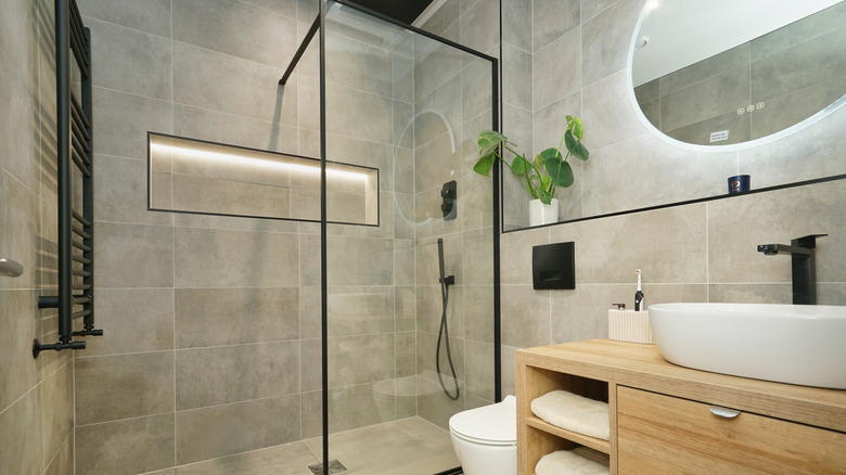 A clean and minimalist bathroom