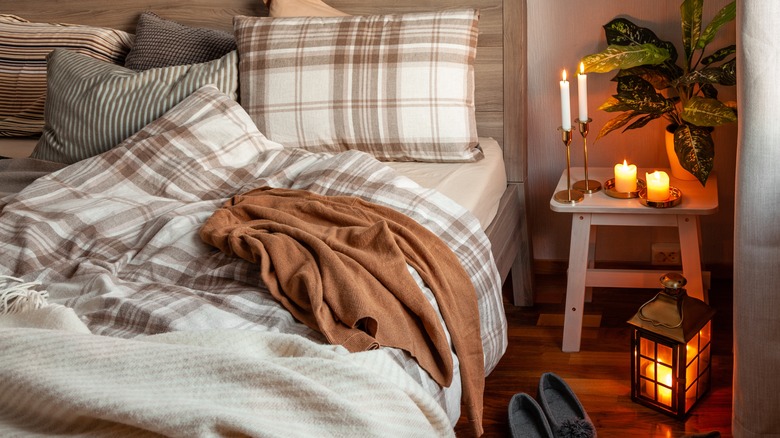 Flannel bedding in autumnal colors