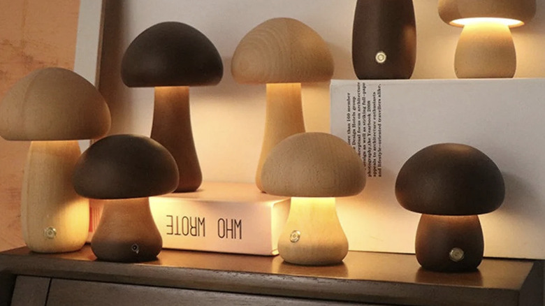 Wooden mushroom lamps