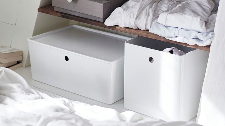 KUGGIS Box with lid under shelving