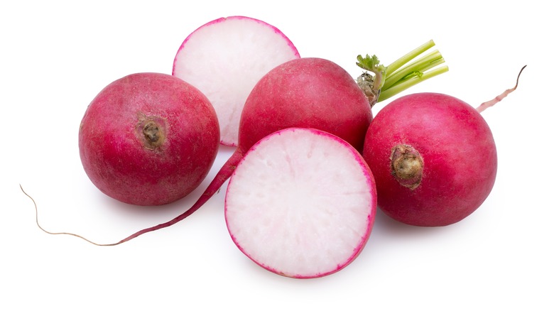 sliced radish