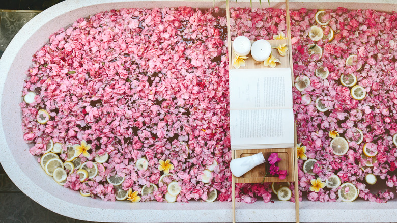 bathtub flowers