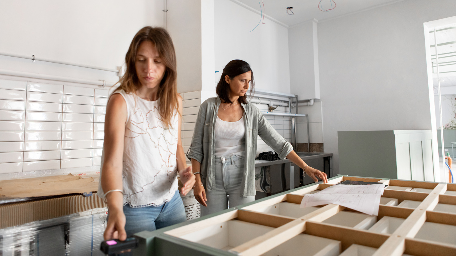 15 Stunning Kitchen Island Trends That Are Set To Dominate Throughout 2025