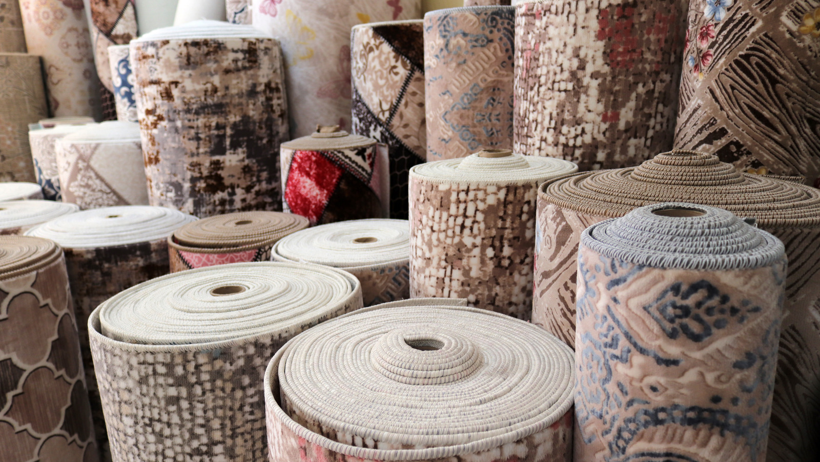 15 Tips For Choosing Your Living Room Rug