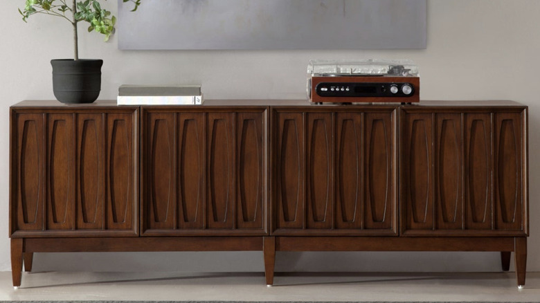 Walnut wood console with record player on top