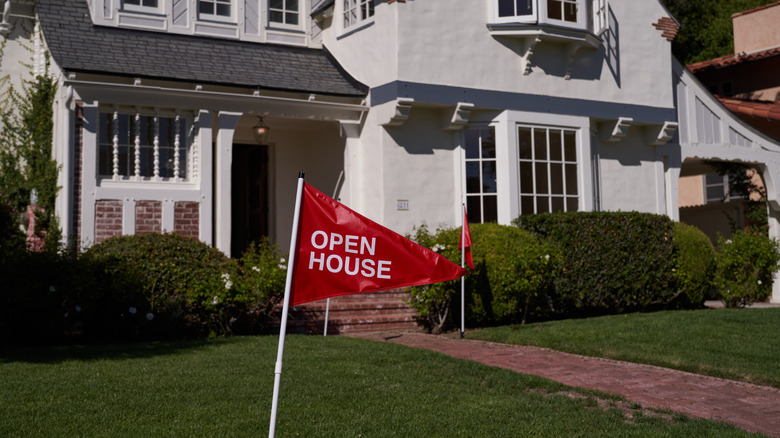Open house sign
