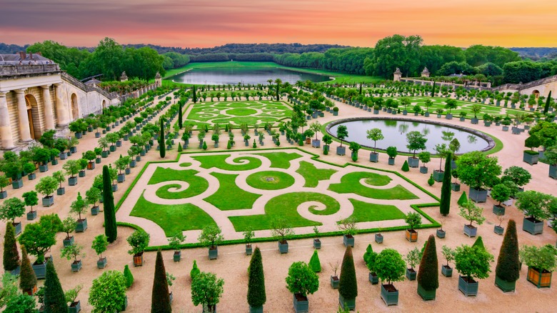 Arial shot of Versaille
