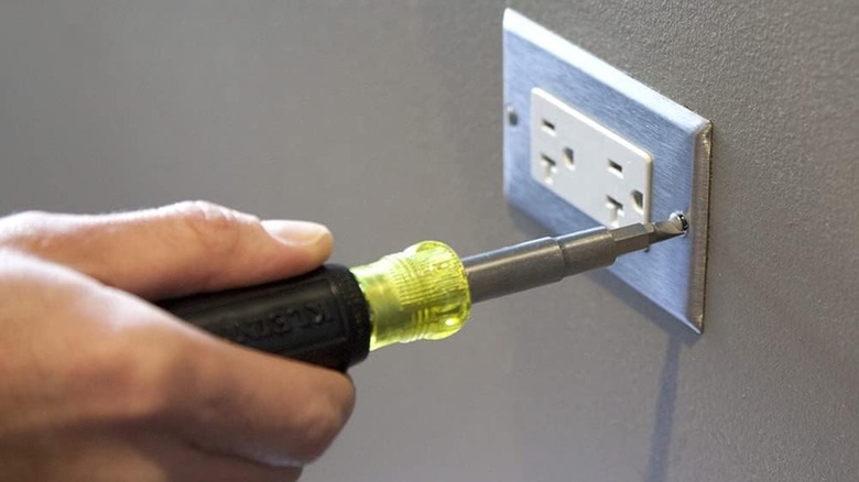 Klein Tools 32500 11-in-1 Screwdriver/Nut Driver Set