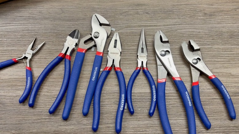 Workpro 7-piece Pliers Set on tabletop