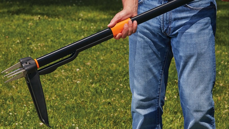 Fiskars Stand up Weed Puller Tool