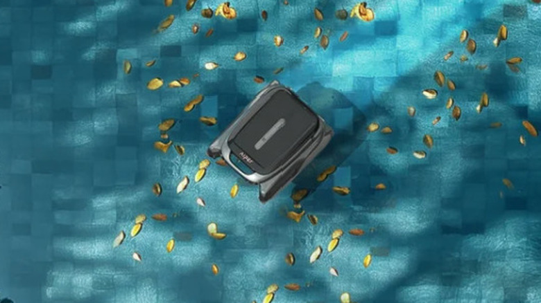 Aiper Surfer S1 Robotic Pool Skimmer cleaning the bottom of a pool