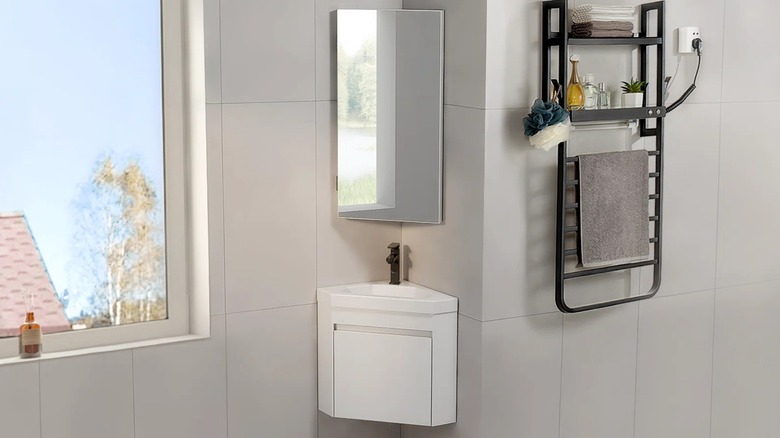 Ivy Bronx Eastbrook Corner Mount Medicine Cabinet