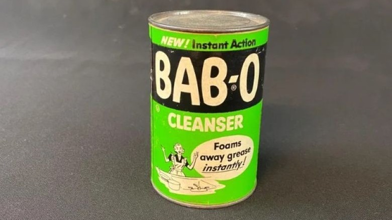Vintage can of Bab-O Cleanser