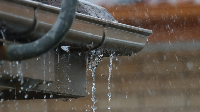 gutter leaking during rain