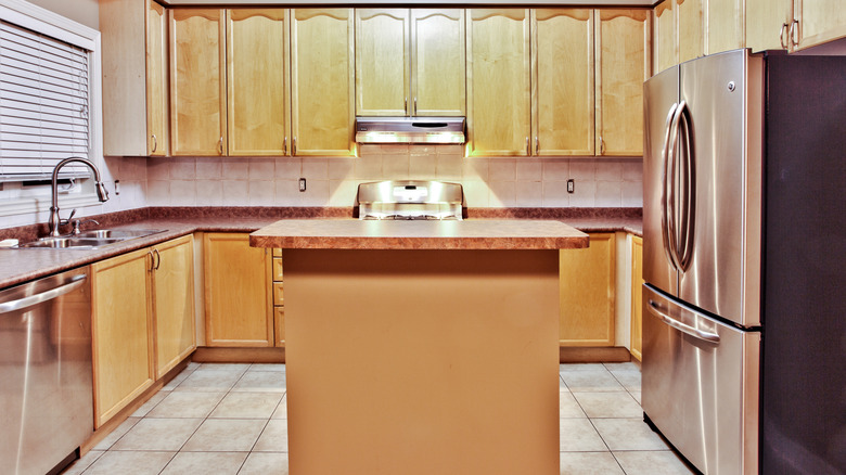 16 Ways To Upgrade A Boring Builder-Grade Kitchen For A Fresh Look