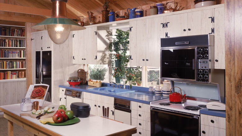 1980s home kitchen