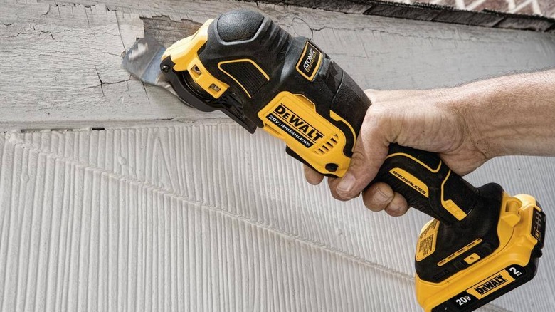 DeWalt Atomic 20V Max cordless brushless oscillating multi-tool (Tool Only)