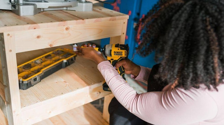 DeWalt Maxfit right-angle magnetic adapter