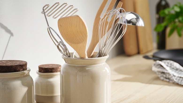 IKEA BRUGDHAJ Utensil holder