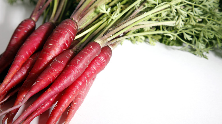 deep red carrots