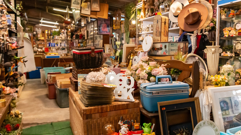 A thrift store filled with items.
