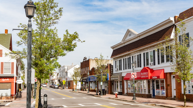 Ramsey, New Jersey main street on a cloudy day